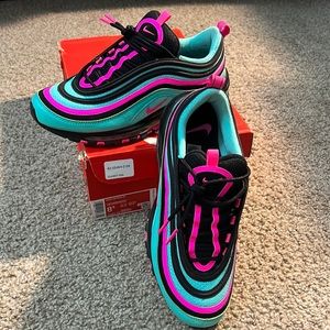 *NEW* NIKE AIR MAX 97